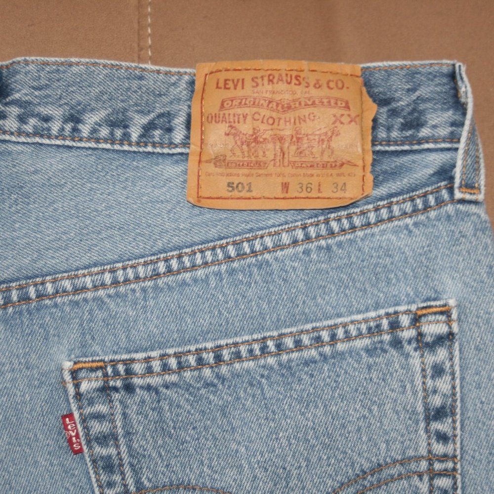 vintage men levi's 501 bootcut 36-34 USA made